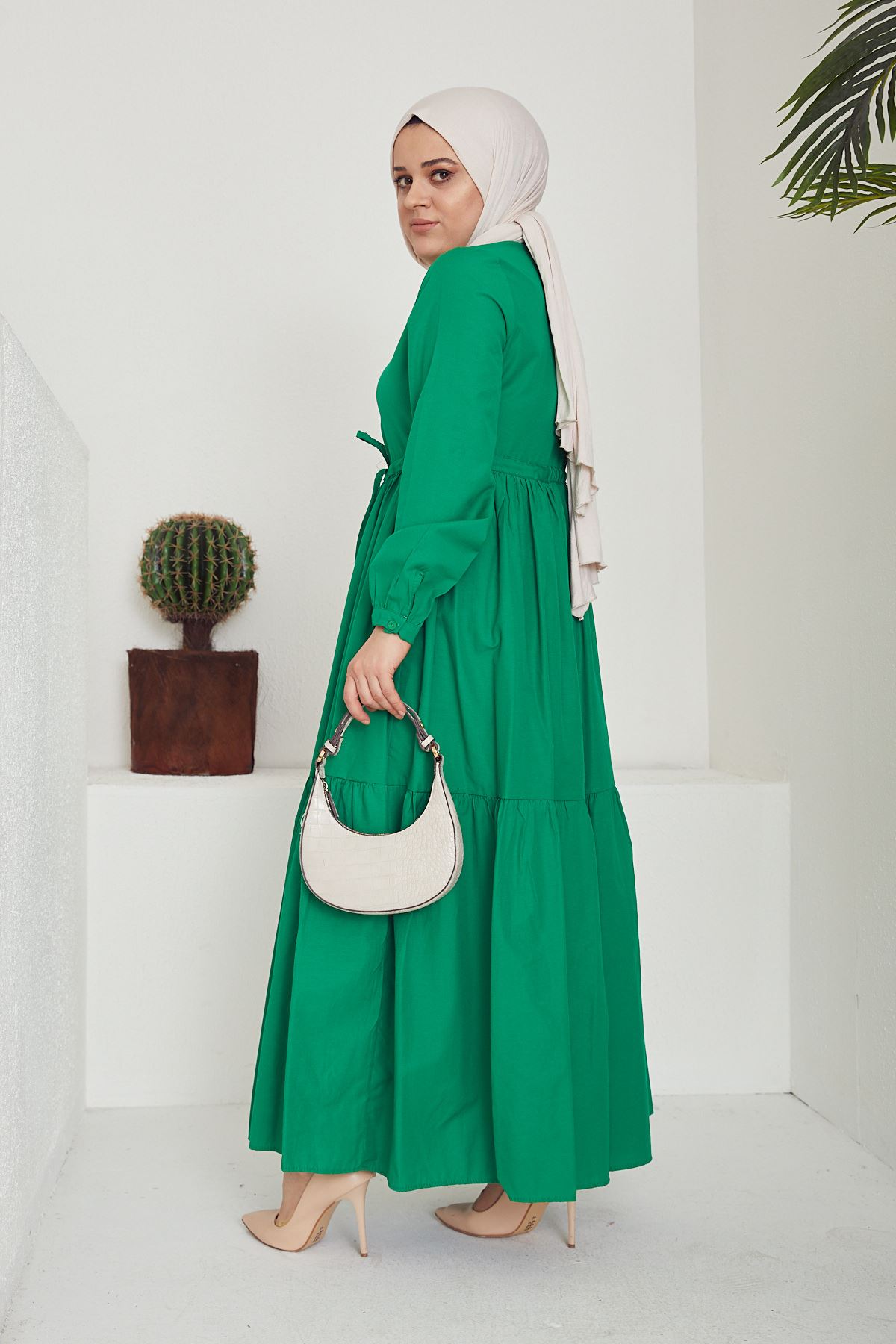 Kat Detaylı Elbise-Yeşil