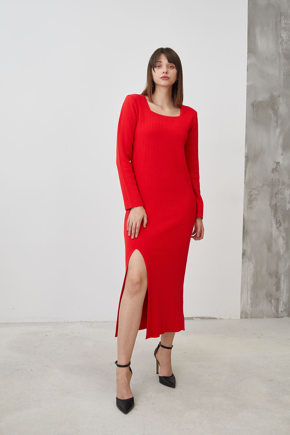 Kare Yaka Triko Elbise-Kırmızı