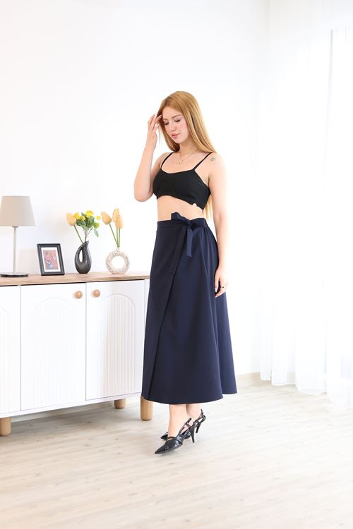 Ön Kapak Detay Atlas  Etek-Siyah