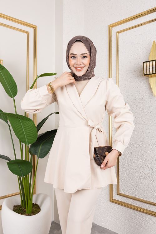 Kuşak Detay Ceketli Takım-Krem