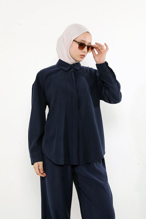 Arka Fermuar Detay Pantolonlu Takım-Lacivert