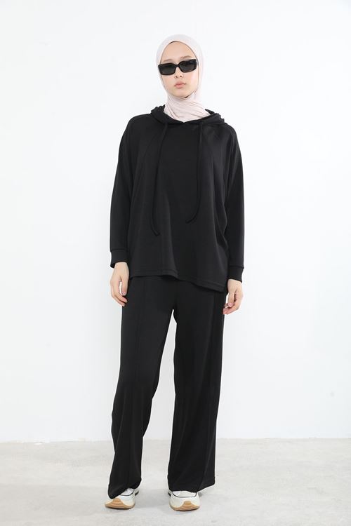 Kapşon Detay Pantolonlu Takım-Siyah