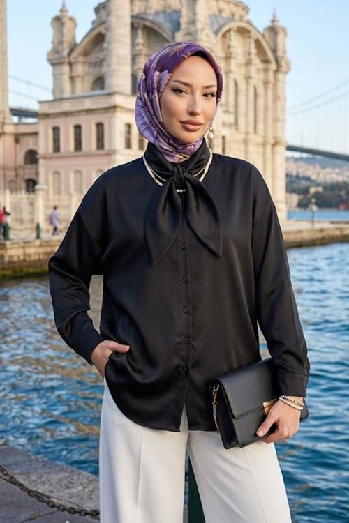 Yaka Detay Saten Tunik-Siyah