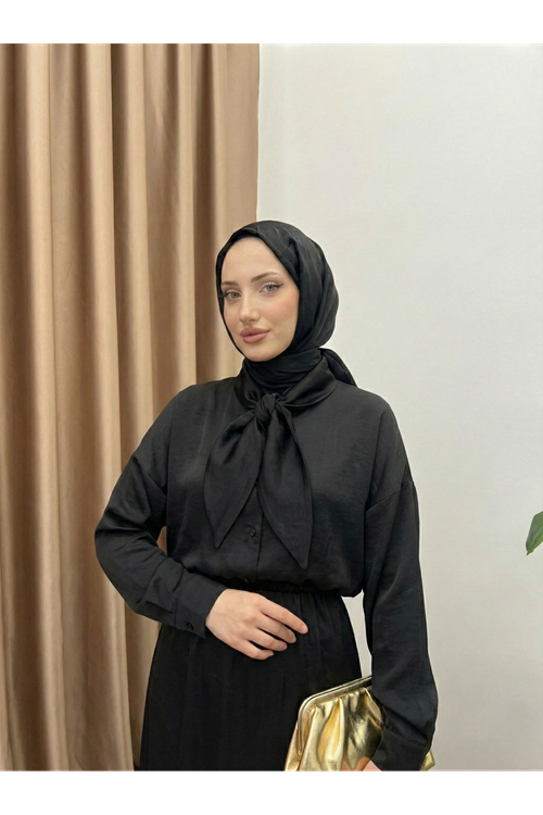 Yaka Detay Etekli Saten Takım-Siyah
