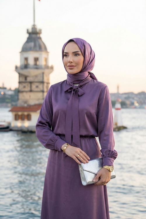 Yaka Bağlamalı Saten Etekli Takım-Gül Kurusu