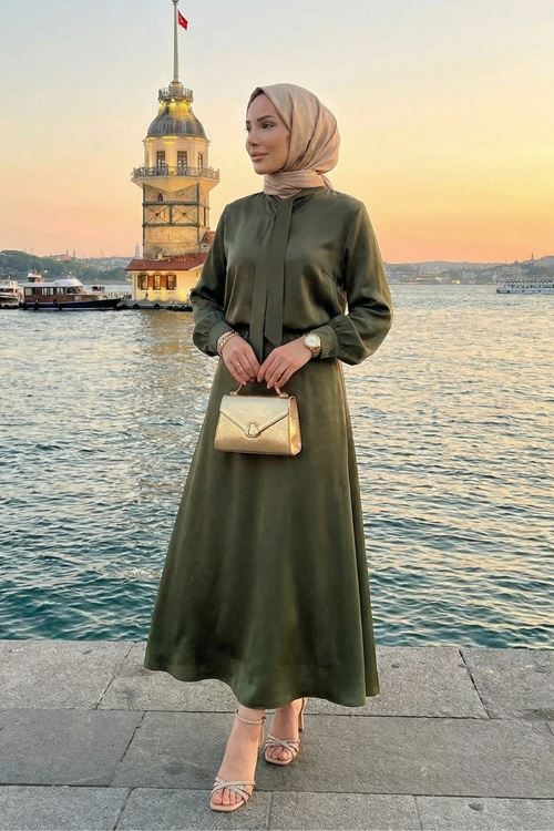 Yaka Bağlamalı Saten Etekli Takım-Haki