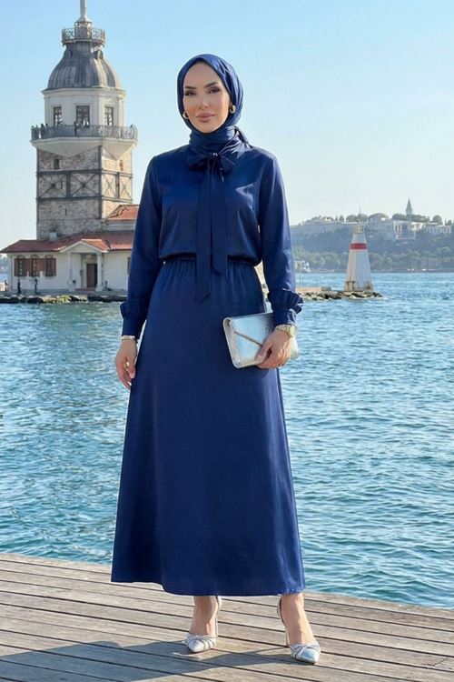 Yaka Bağlamalı Saten Etekli Takım-Lacivert