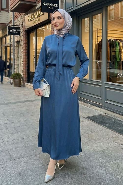 Yaka Bağlamalı Saten Etekli Takım-Petrol Mavisi