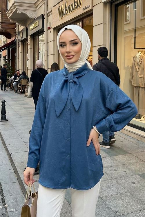 Yaka Detay Saten Tunik-Petrol Mavisi