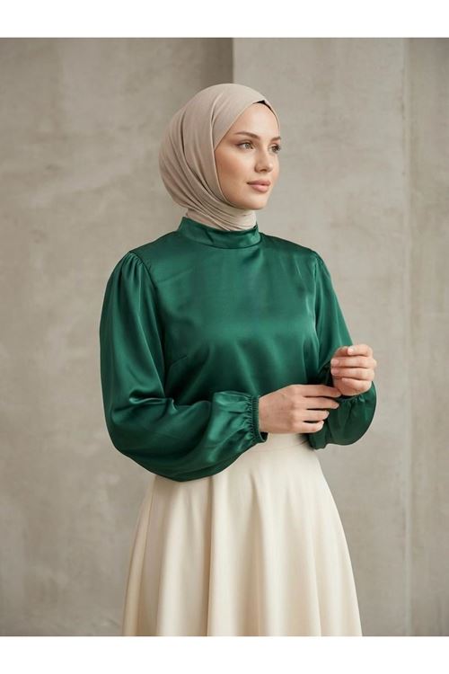 Kadın Zümrüt Yeşil Arka Fermuar Detay Saten Tsettür Bluz Tunik 