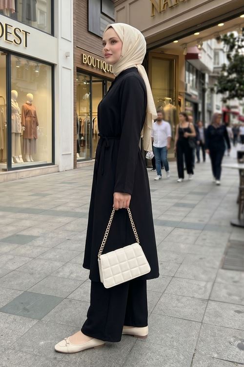 Kadın Siyah Hakim Yaka Kuşaklı Uzun Boydan Düğmeli Rahat Kalıp Tesettür Tunik Pantolon Takım