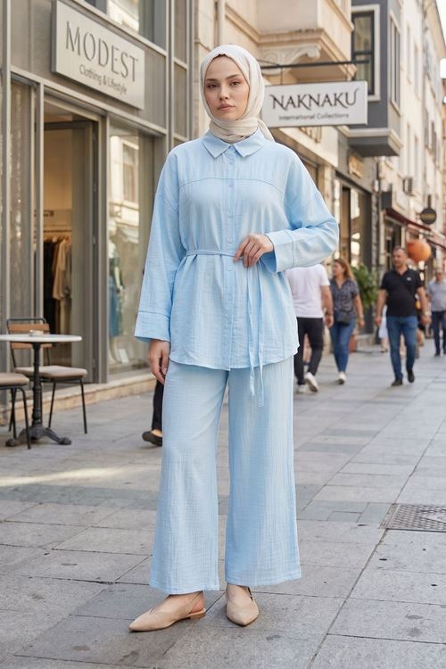 Kadın Yeni Sezon Kuşaklı İkili Tesettür Takım Bebe Mavisi Renk Rahat Kalıp Yazlık Kadın Tesettür Takım