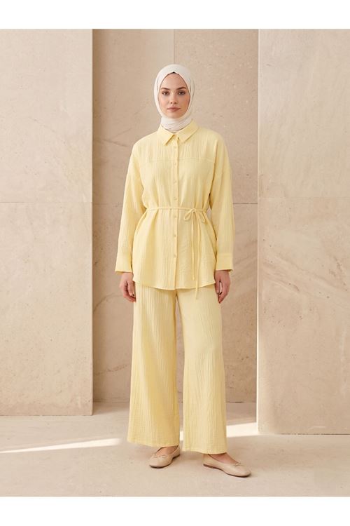 Kadın Yeni Sezon Kuşaklı İkili Tesettür Takım Sarı Renk Rahat Kalıp Yazlık Kadın Tesettür Takım