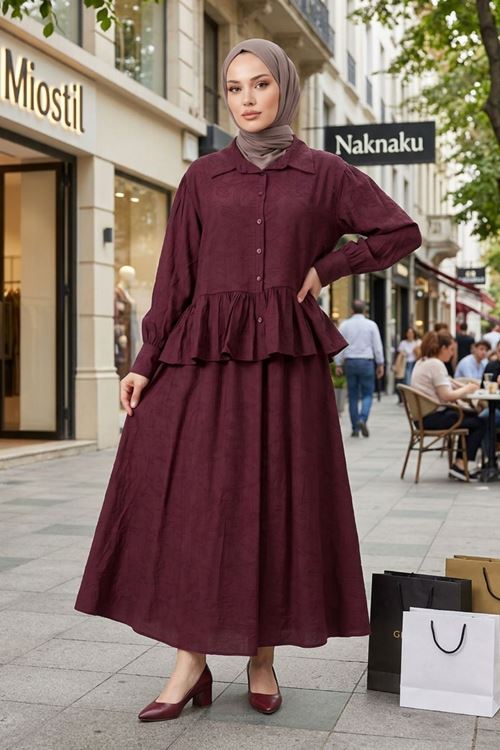 Kadın Kumaşı Kendinden Desenli Gömlek Yaka Tunik Büzgülü Etekli Takım Bordo