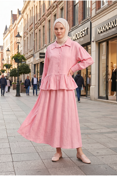Kadın Pembe Kumaşı Kendinden Desenli Gömlek Yaka Tunik Büzgülü Etekli Takım