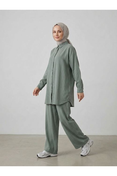 Arka Roba Detay Pantolonlu Takım-Haki