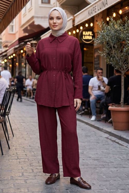 Kadın Bordo Rahat Kalıp Çilek Kumaş Gömlek Yaka Boydan Düğmeli Tunik Pantolonlu Takım Kombin