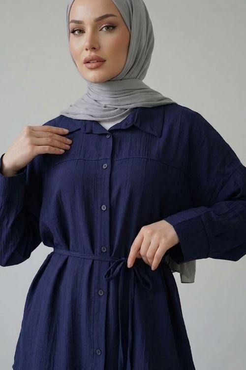 Kadın Lacivert Rahat Kalıp Çilek Kumaş Gömlek Yaka Boydan Düğmeli Tunik Pantolonlu Takım Kombin
