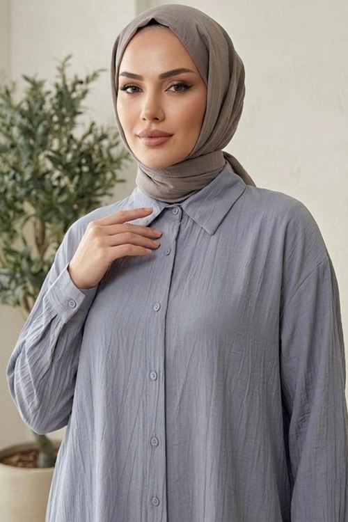 Kadın Gömlek Yaka Arka A Pile Çilek Kumaş Yazlık Efil Efil Trend 110 CM Gri Tesettür Uzun Tunik 