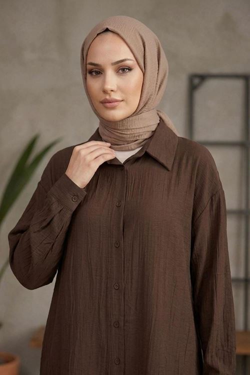 Kadın Gömlek Yaka Arka A Pile Çilek Kumaş Yazlık Efil Efil Trend 110 CM Kahve Tesettür Uzun Tunik 