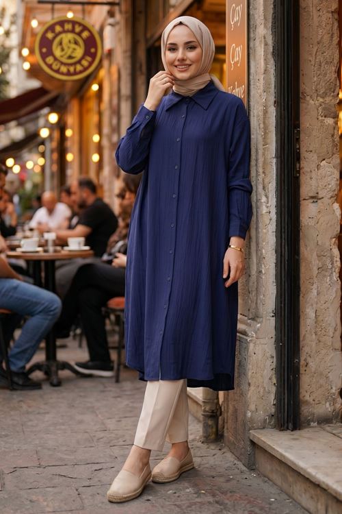Kadın Gömlek Yaka Arka A Pile Çilek Kumaş Yazlık Efil Efil Trend 110 CM Lacivert Tesettür Uzun Tunik 