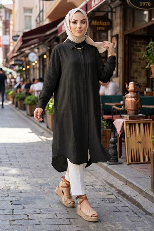 Kadın Gömlek Yaka Arka A Pile Çilek Kumaş Yazlık Efil Efil Trend 110 CM SiyahTesettür Uzun Tunik 