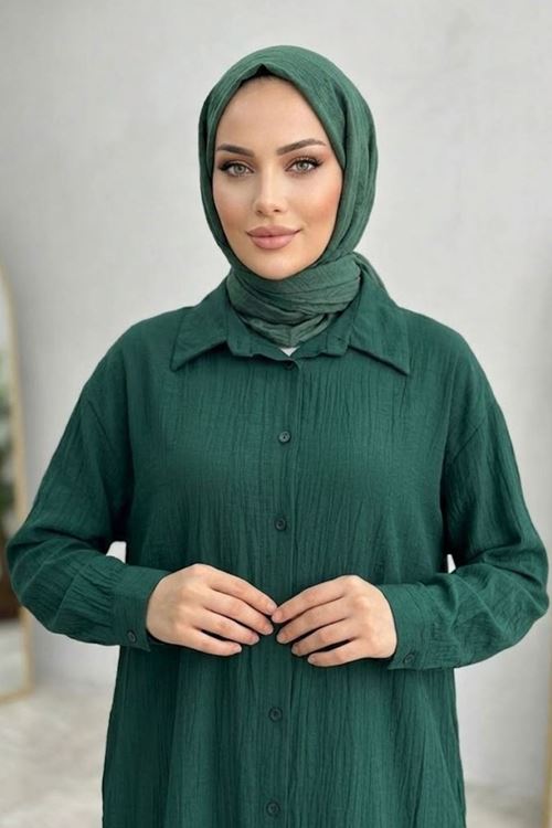 Kadın Gömlek Yaka Arka A Pile Çilek Kumaş Yazlık Efil Efil Trend 110 CM Zümrüt Yeşil Tesettür Uzun Tunik 