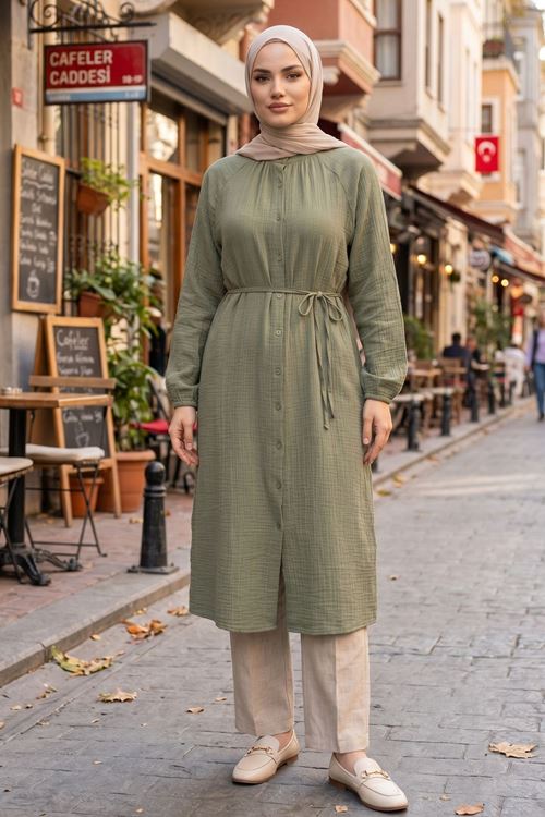 Kadın Haki Hakim Yaka Düğmeli Muslin Kumaş Kolu Lastikli Trend Şık Yazlık Rahat Kalıp Tesettür Uzun Tunik