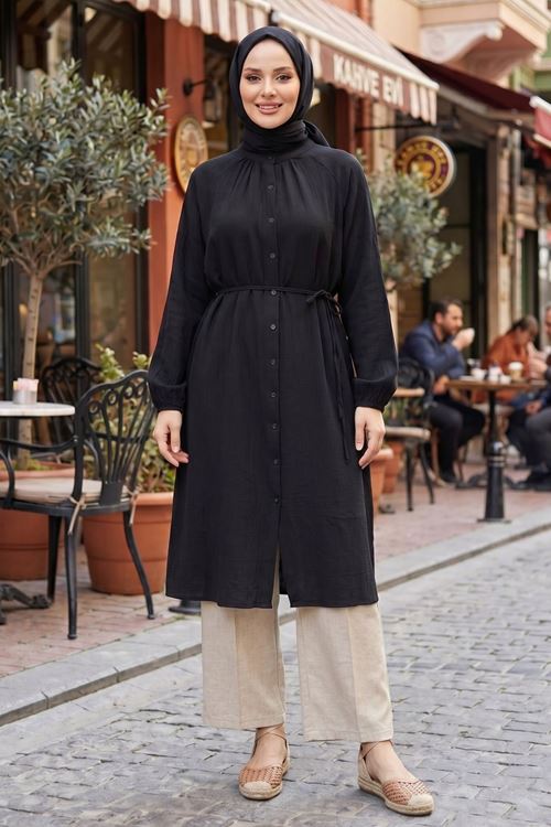 Kadın Siyah Hakim Yaka Düğmeli Muslin Kumaş Kolu Lastikli Trend Şık Yazlık Rahat Kalıp Tesettür Uzun Tunik