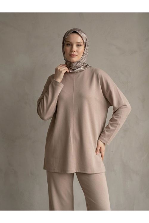 Ön Dikişli Yırtmaç Detay Pantolonlu Takım-Bej