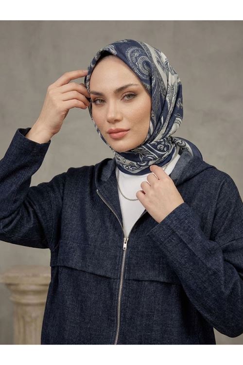 Kadın Lacivert Yumuşak Dokulu Kumaş Kapüşonlu Fermuarlı Tesettür Ceket Günlük Oversize Ceket 