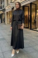 Yaka Bağlamalı Saten Etekli Takım-Siyah