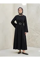 Önü Bağlamalı Aksesuar Detay Elbise-Siyah